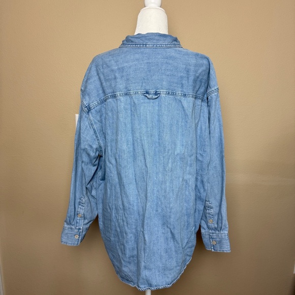 Aerie Denim Long Sleeve Oversized Shirt Size Medium - Picture 7 of 11
